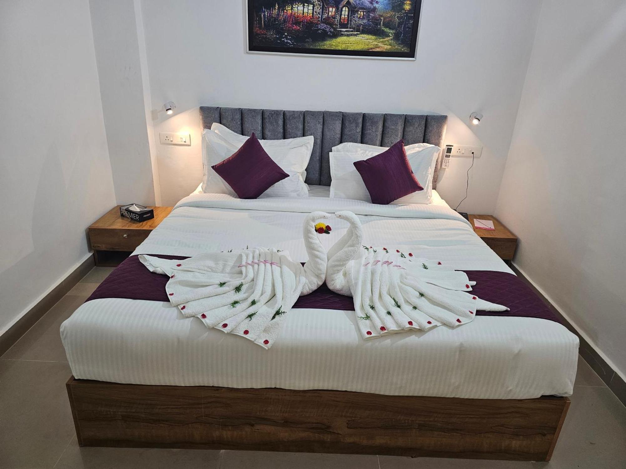 Pearl Residency Hotel Ayoor Kültér fotó