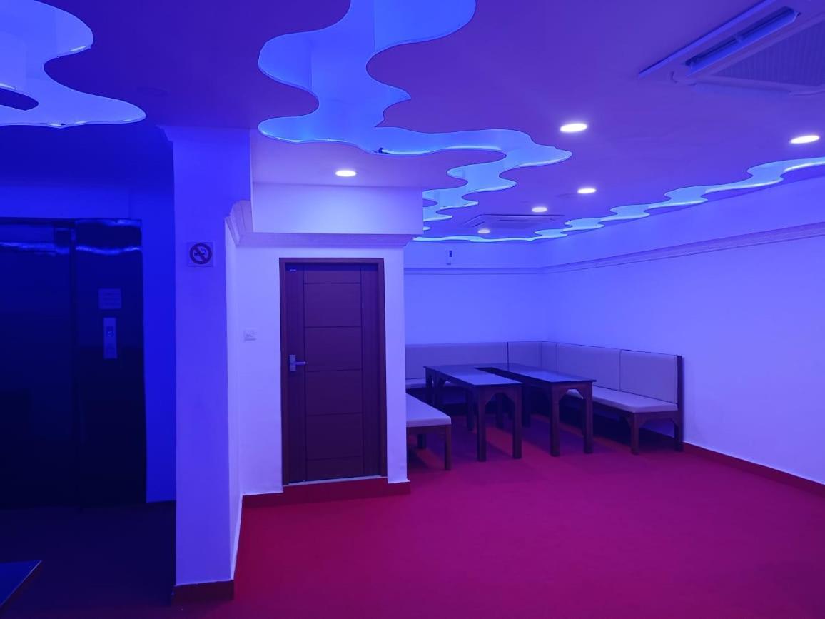 Pearl Residency Hotel Ayoor Kültér fotó