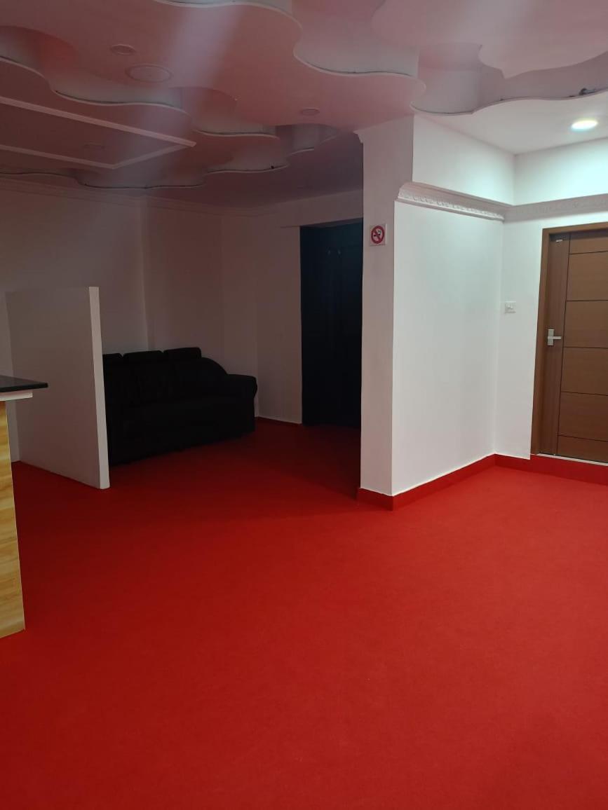 Pearl Residency Hotel Ayoor Kültér fotó